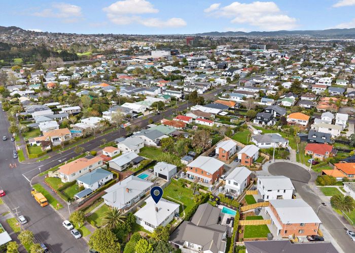  at 48 Premier Avenue, Point Chevalier, Auckland City, Auckland