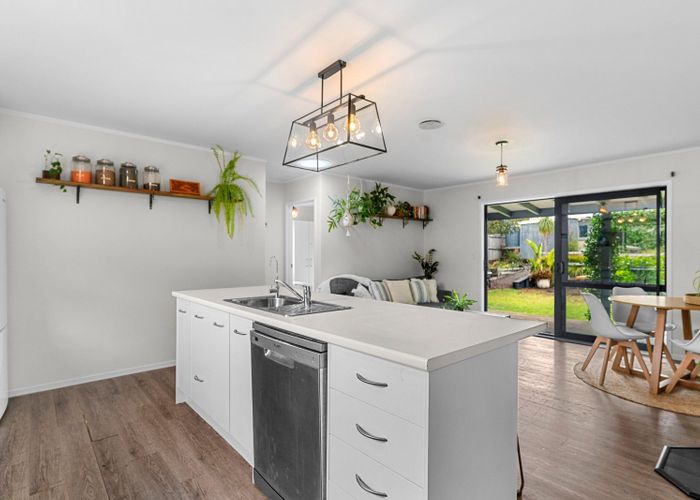  at 8 Dey Street, Mangawhai Heads, Mangawhai