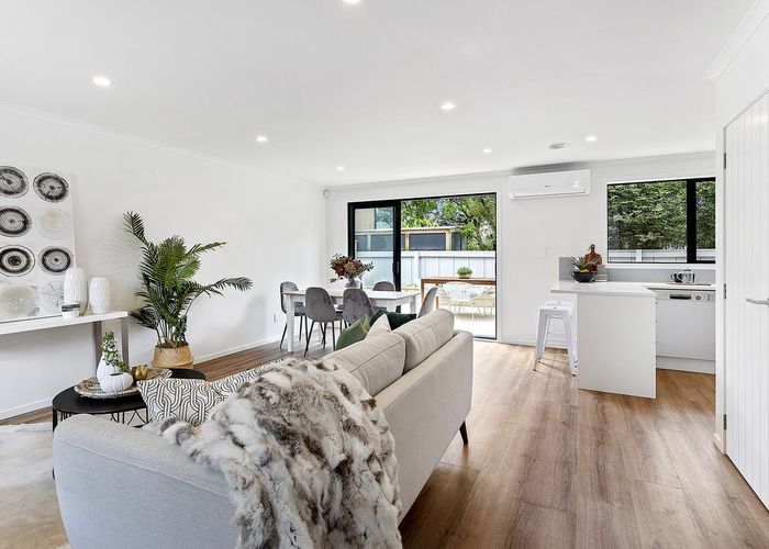  at 2/69 Darlington Road, Miramar, Wellington