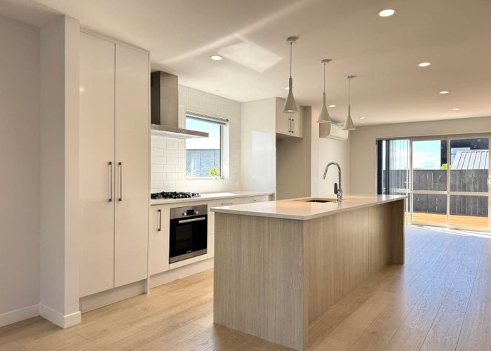  at 8 Lords Way, Millwater, Rodney, Auckland