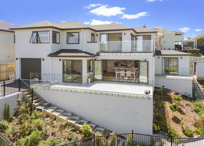  at 14D Howard Road, Northcote, Auckland