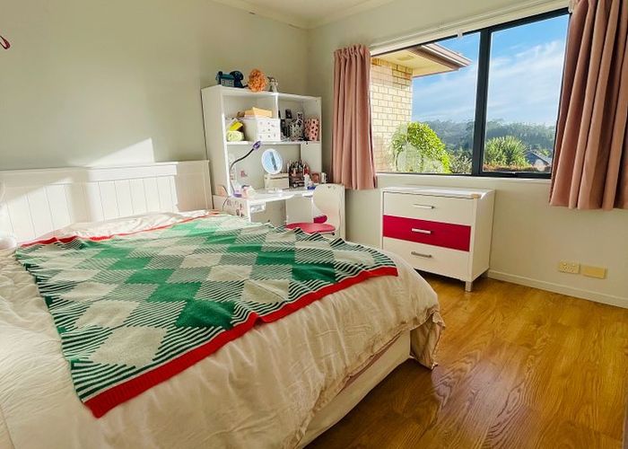  at 10 Mary Forgham Drive, Greenhithe, North Shore City, Auckland