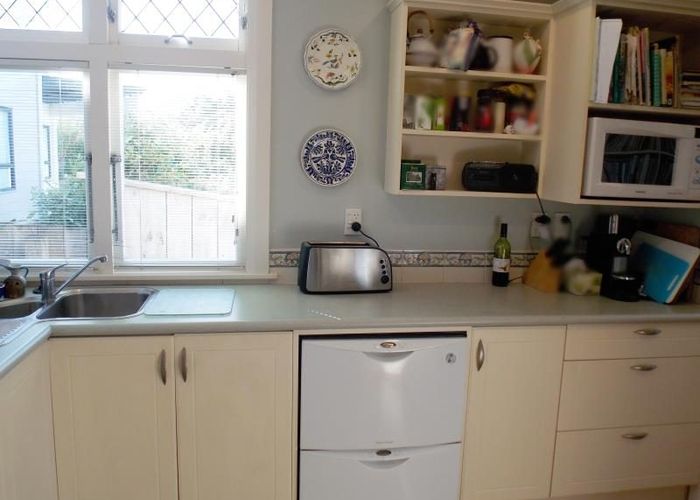  at 32 Beauchamp Street, Karori, Wellington, Wellington