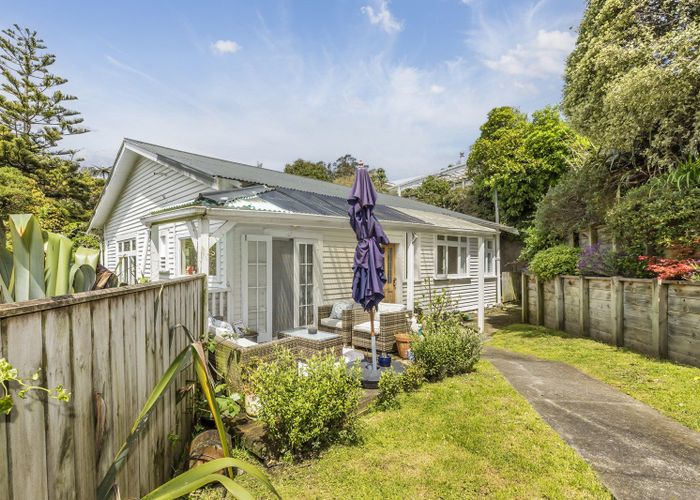  at 33 Hanover Street, Wadestown, Wellington, Wellington