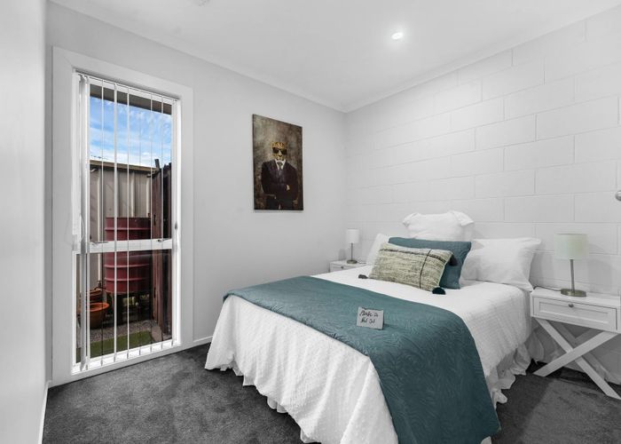  at 2/56 Great South Road, Papatoetoe, Manukau City, Auckland