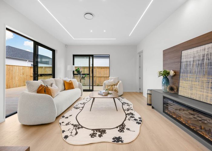  at 14 Putahi Crescent, Opaheke, Papakura, Auckland