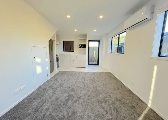  at 1/10 Yeovil Road, Te Atatu Peninsula, Auckland