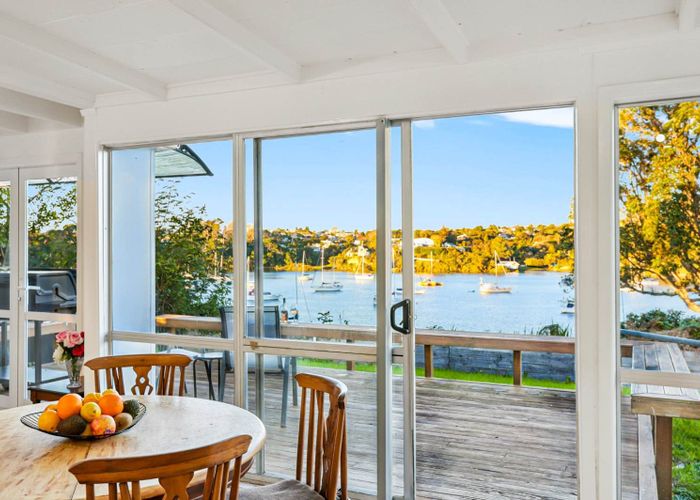  at 113 Ferry Parade, Herald Island, Waitakere City, Auckland