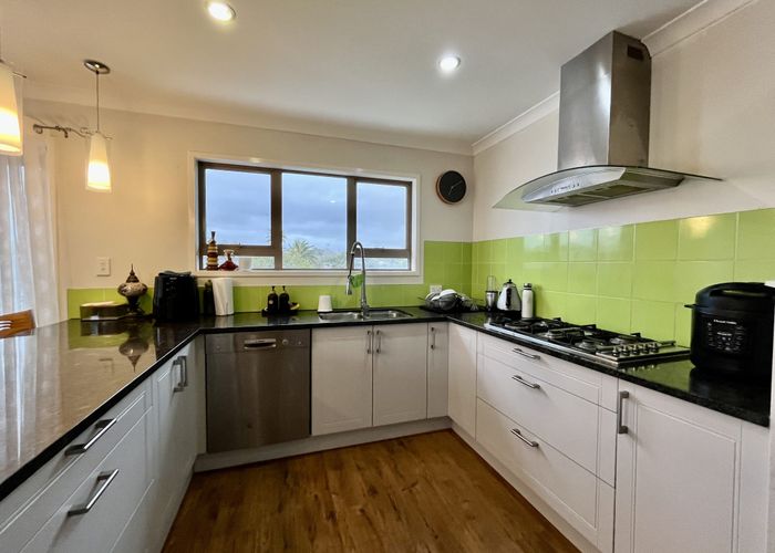  at 73 Angelo Ave, Howick, Manukau City, Auckland