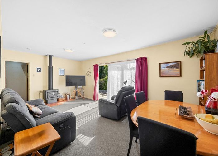  at 41 Amberley Avenue, Te Atatu South, Waitakere City, Auckland