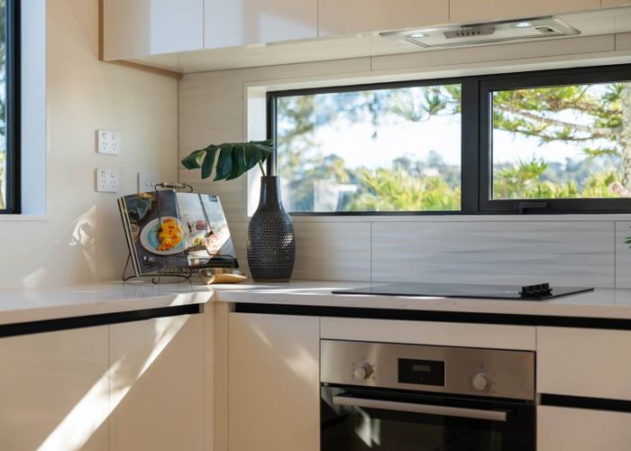  at 4/2A Torbay Heights, Torbay, North Shore City, Auckland