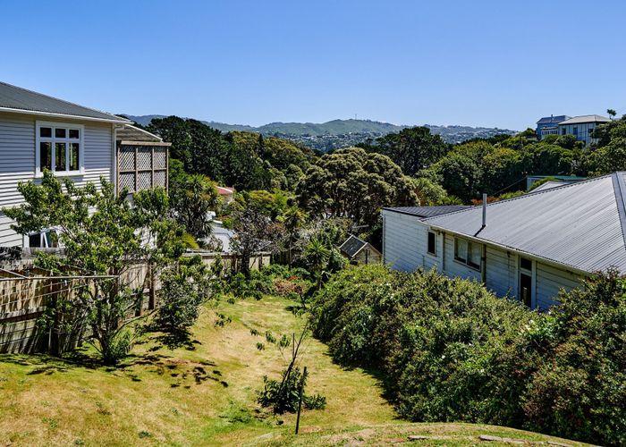  at 10 Sutherland Crescent, Melrose, Wellington