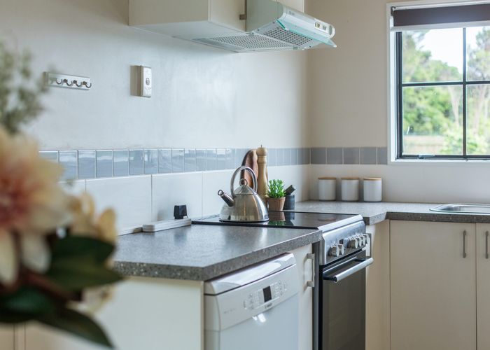  at 64 Albatross Close, Whitby, Porirua