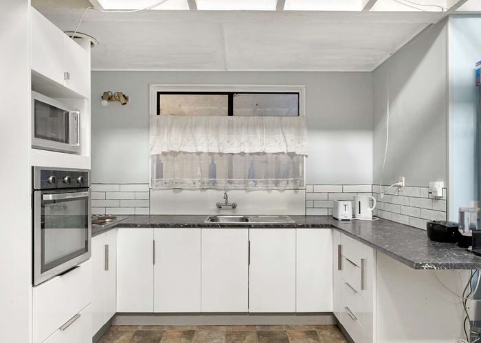  at 212 Tyndall Road, Outer Kaiti, Gisborne