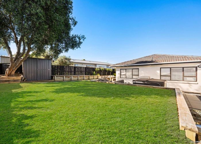  at 35 Luton Avenue, Sunnyhills, Manukau City, Auckland