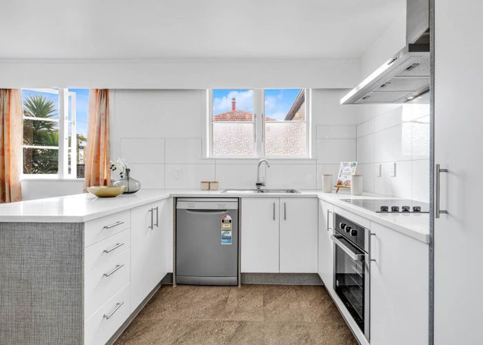  at 1/15 Kent Road, Manurewa, Manukau City, Auckland