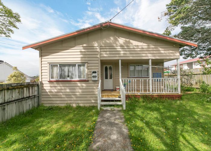  at 44 Rimu Street, New Lynn, Auckland
