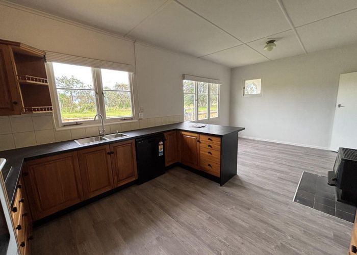  at 33 Burns Street, Tawhero, Whanganui, Manawatu / Whanganui