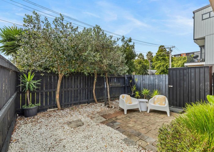  at 2/16 Highbury Street, Avondale, Auckland City, Auckland