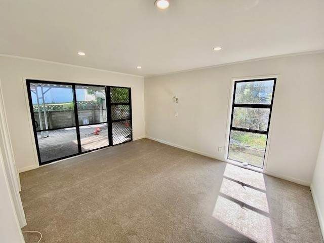  at 118 Porritt Avenue, Chatswood, North Shore City, Auckland
