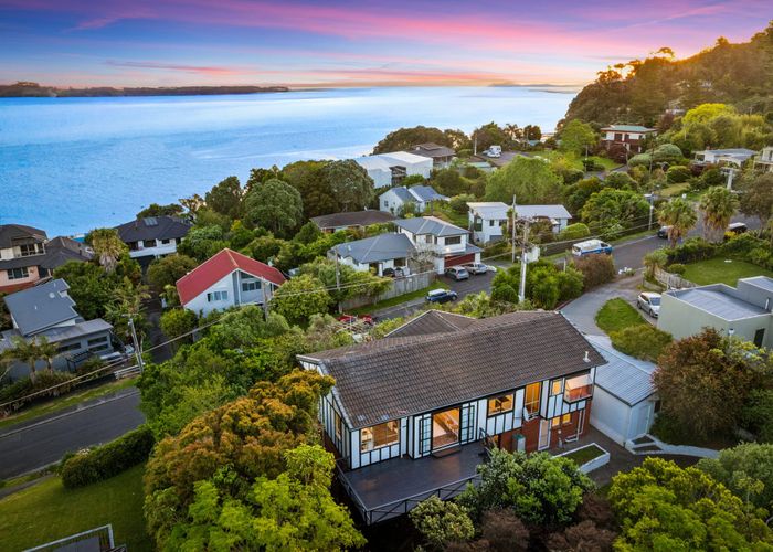  at 30 Hoskins Avenue, Hillsborough, Auckland City, Auckland