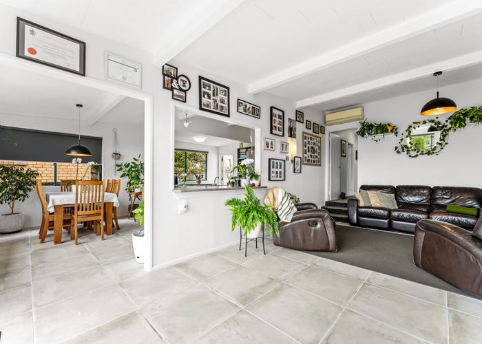  at 3 Delshaw Avenue, Stanmore Bay, Whangaparaoa