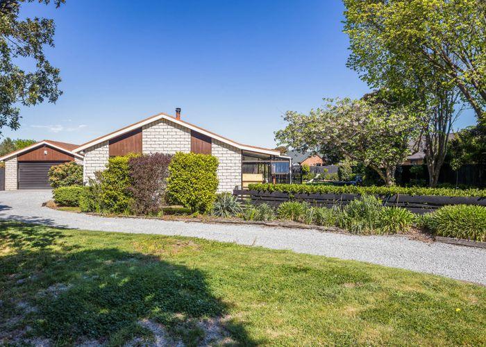  at 4 Woodfield Place, Woodend, Woodend