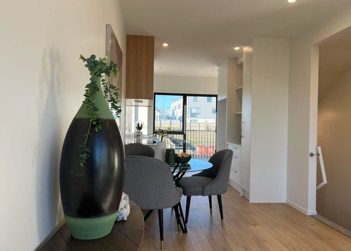  at 30 Kanapa Road, Northcross, North Shore City, Auckland