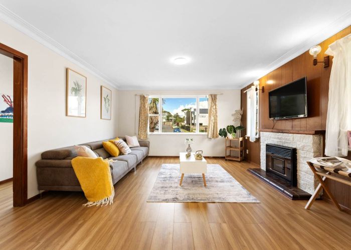  at 9 Harry Ward Place, Henderson, Waitakere City, Auckland