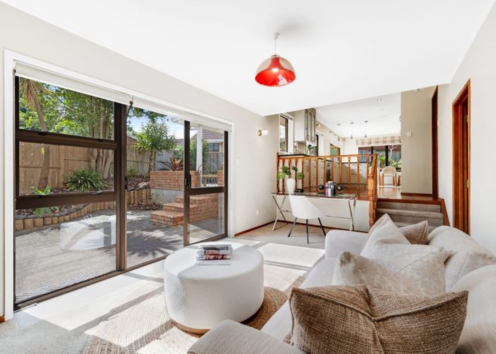  at 19 Cornelian Crescent, Half Moon Bay, Manukau City, Auckland