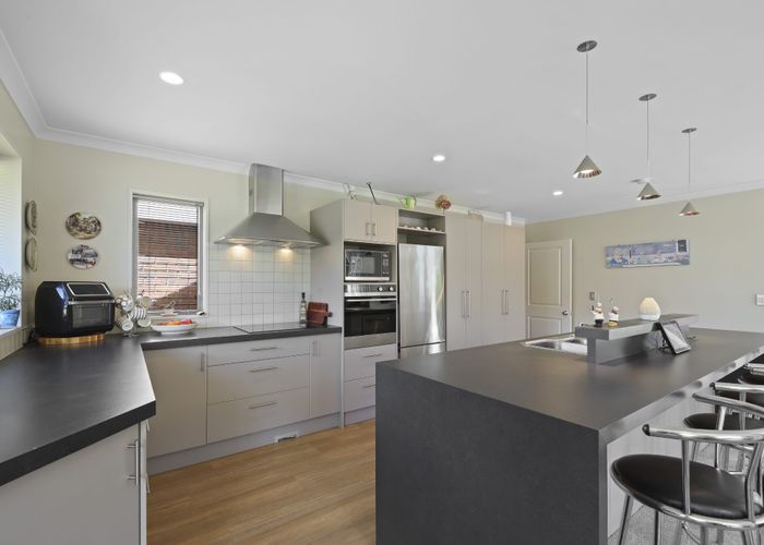  at 18 Hemingway Place, Spencerville, Christchurch City, Canterbury