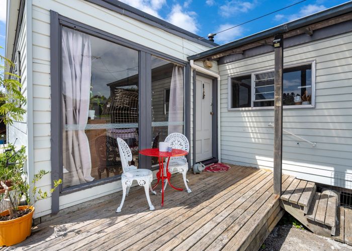  at 10 Beach Street, Waikouaiti, Dunedin, Otago