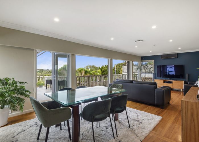  at 35 Onewa Road, Northcote, Auckland