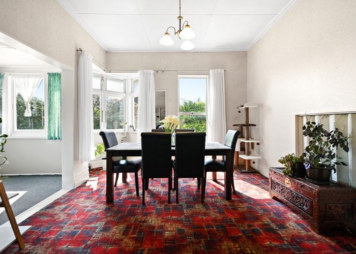 at 110 Foster Road, Temple View, Hamilton