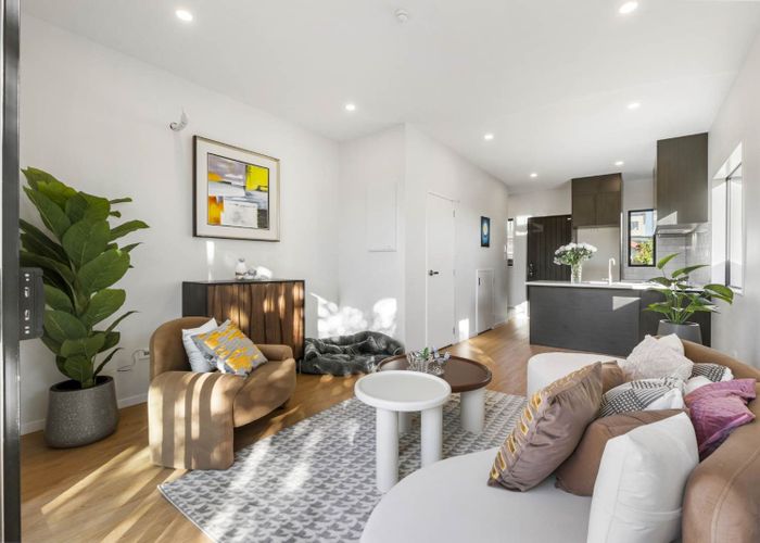  at 1/163 Lake Road, Belmont, North Shore City, Auckland
