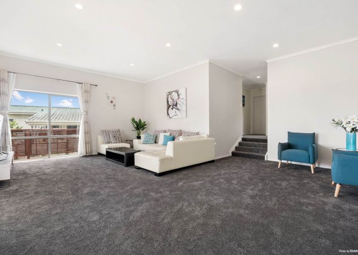  at 1/4 Sunnynook Road, Sunnynook, Auckland