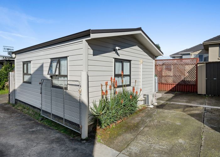 at 186 Barrack Road, Mount Wellington, Auckland City, Auckland