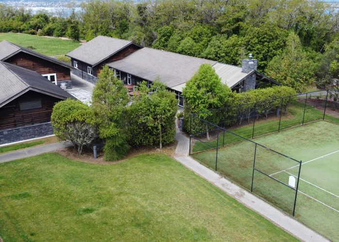  at 75 Parawera Drive, Acacia Bay, Taupo