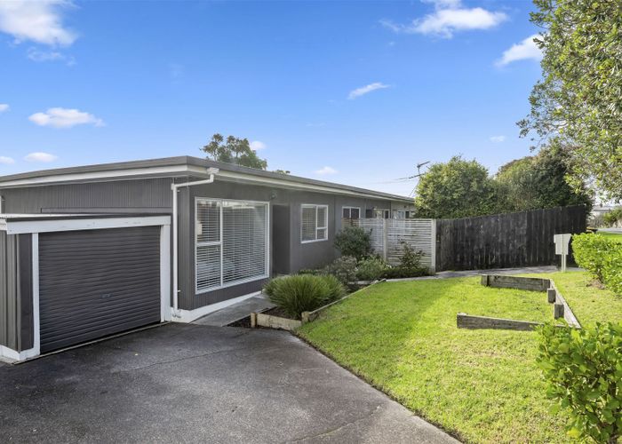  at 6/174 Birkdale Road, Birkdale, Auckland