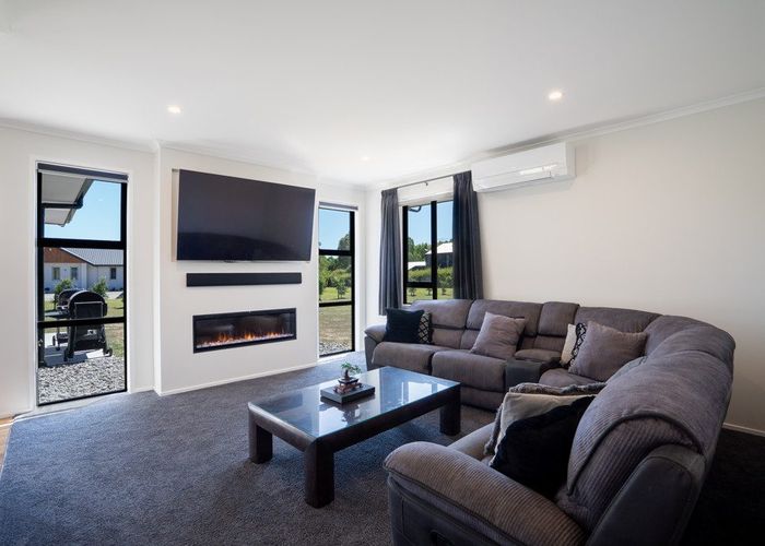  at 1 Riverside Way, Clevedon, Manukau City, Auckland