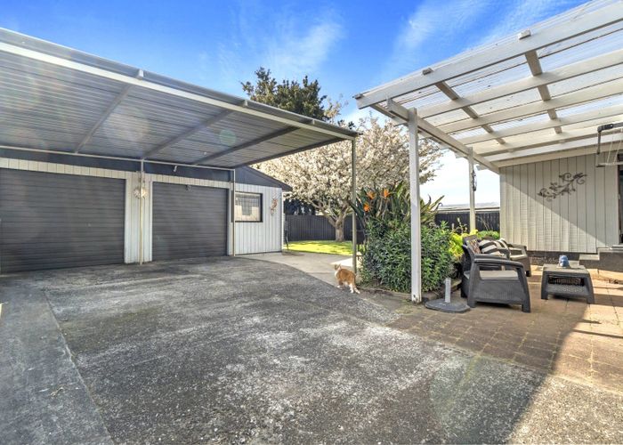  at 74 Oakfield Crescent, Pukete, Hamilton