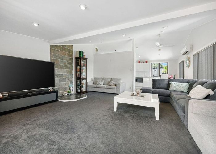  at 92 Harrington Road, Henderson, Waitakere City, Auckland