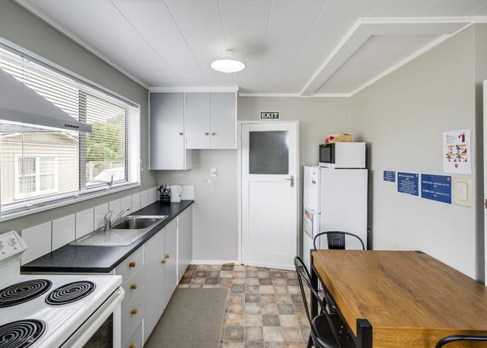  at 7b Devonshire Place, Taradale, Napier, Hawke's Bay