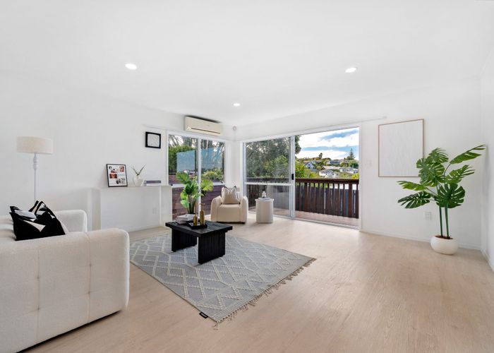  at 2/41 Raleigh Road, Northcote, North Shore City, Auckland