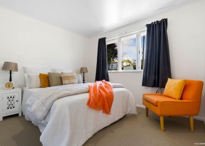  at 70 Rosamund Avenue, New Windsor, Auckland City, Auckland