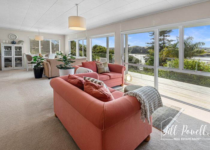  at 2 Cliff Street, Pahi, Paparoa