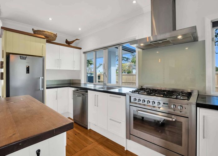  at 16 Tregarth Street, Saint Johns Hill, Whanganui, Manawatu / Whanganui
