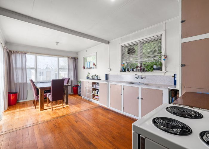  at 180 Langdons Road, Papanui, Christchurch City, Canterbury