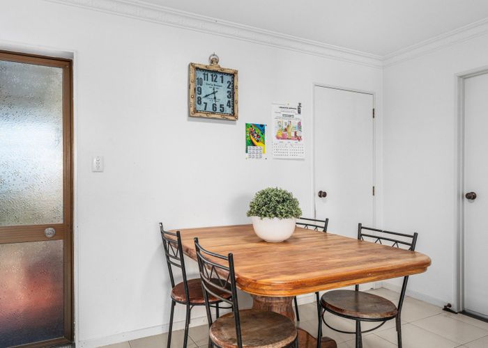  at 4/14 James Street, Whakatane