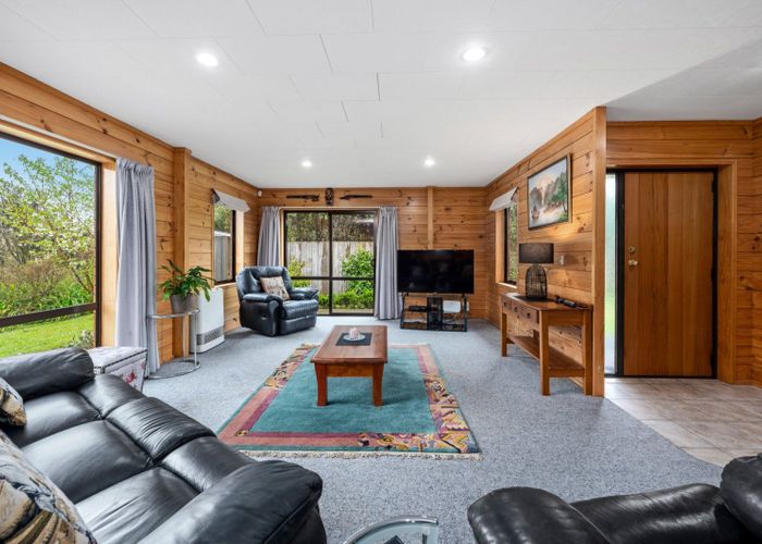  at 10 Heaphy Place, Pukehangi, Rotorua